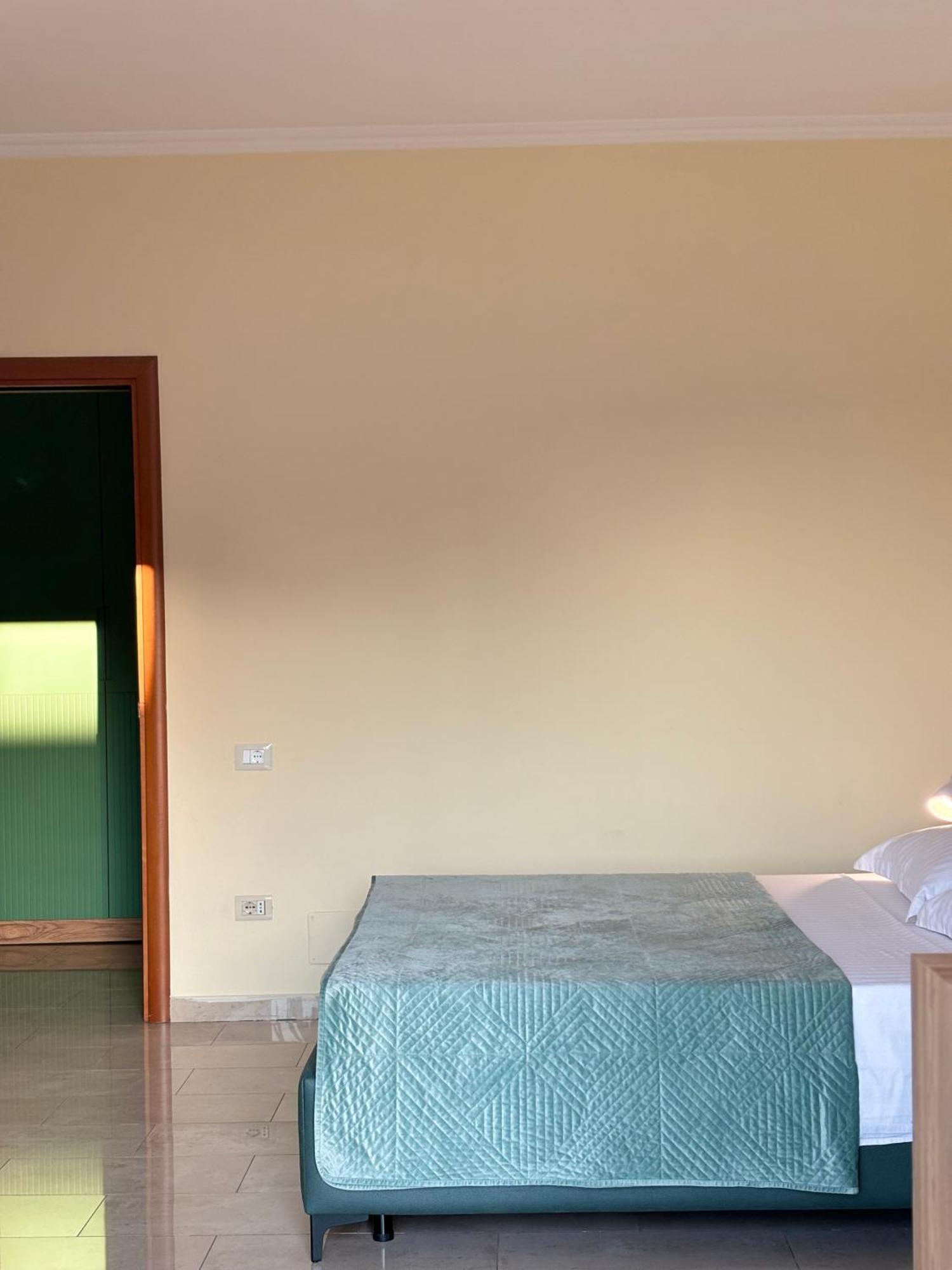 Tam 2Bdr Center Taiwan Apartment Tirana Exteriör bild