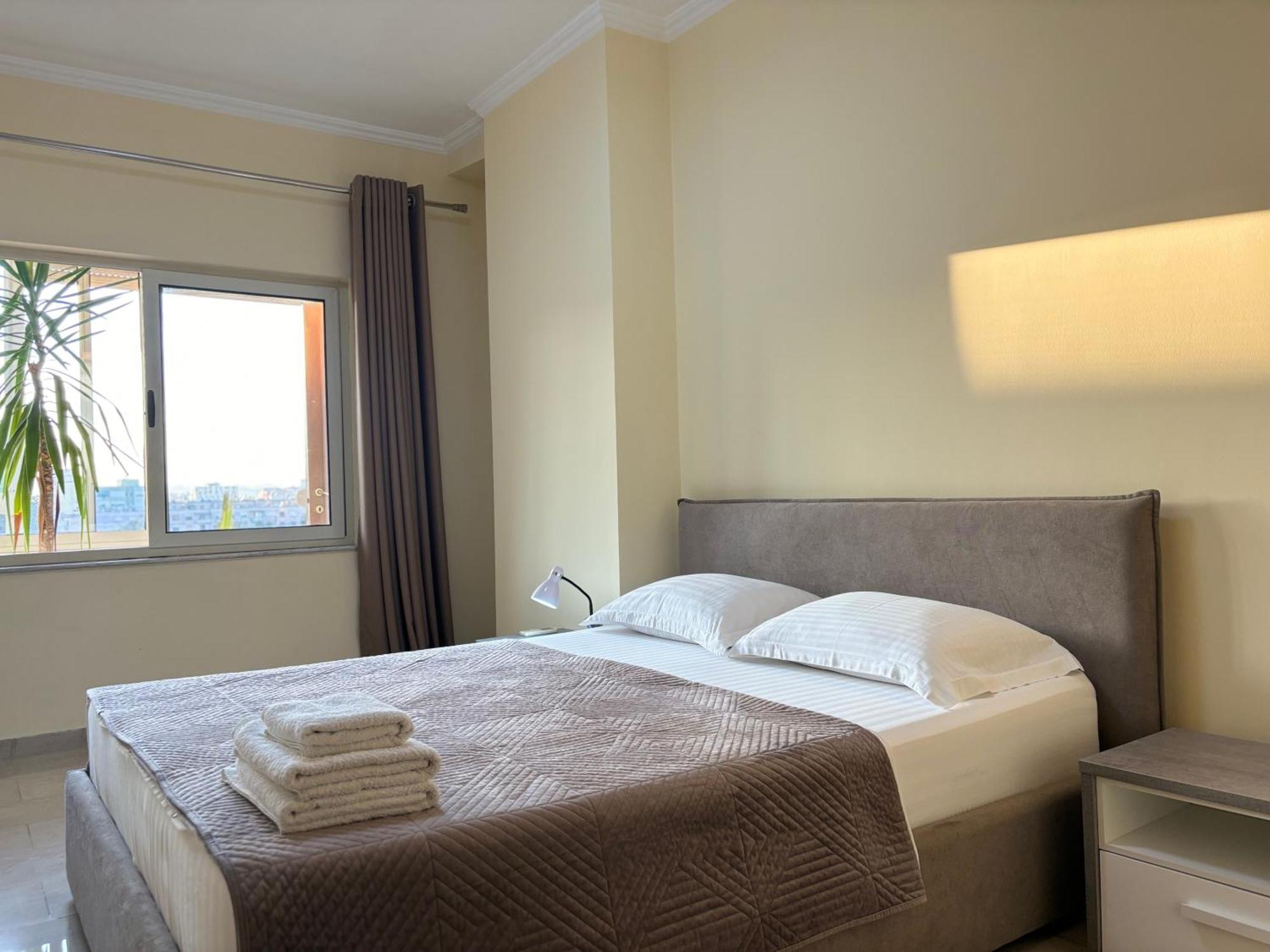 Tam 2Bdr Center Taiwan Apartment Tirana Exteriör bild