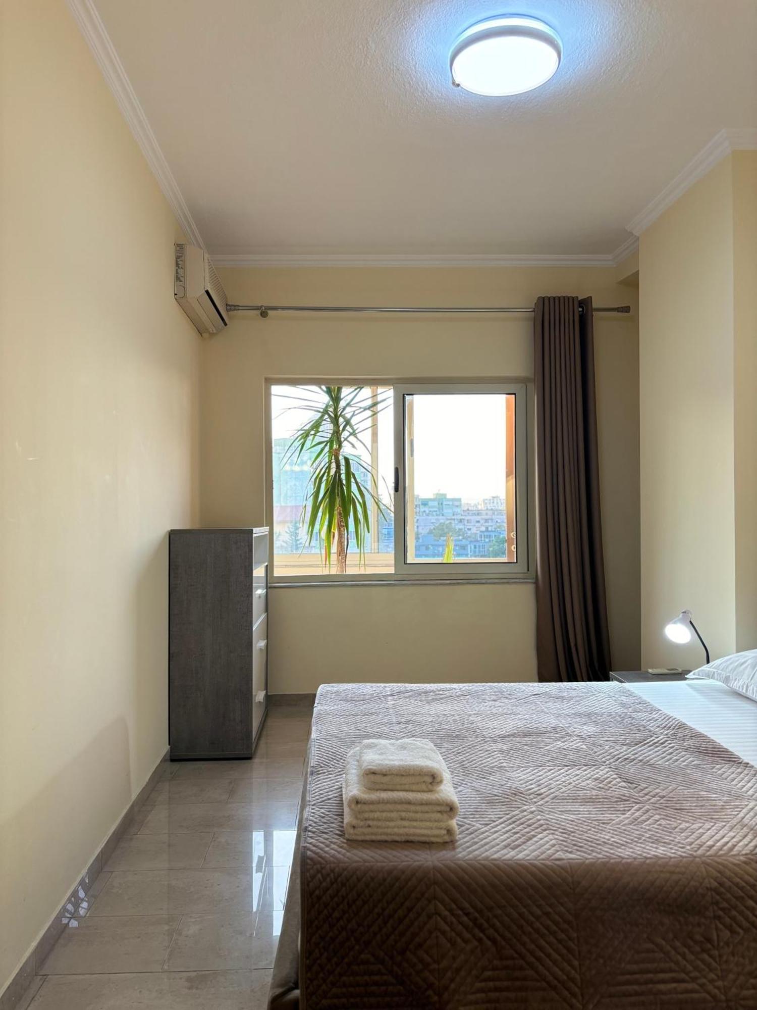 Tam 2Bdr Center Taiwan Apartment Tirana Exteriör bild
